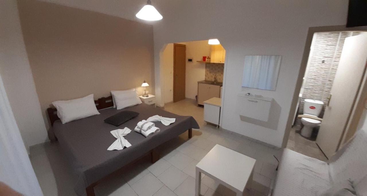 Giota Rooms Arkoudi Exterior foto